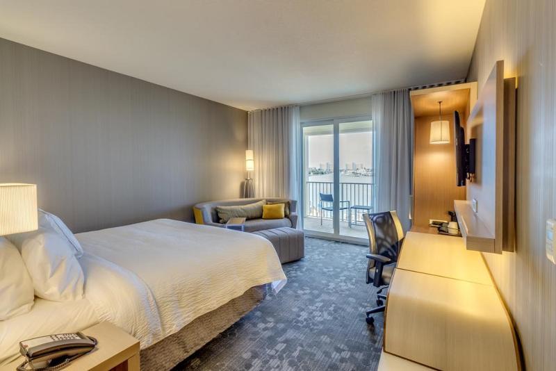 Courtyard By Marriott St. Petersburg Clearwater/Мадейра-Бич Экстерьер фото