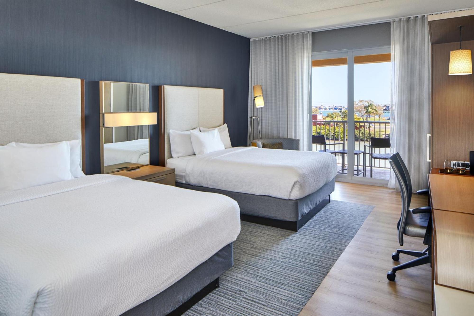 Courtyard By Marriott St. Petersburg Clearwater/Мадейра-Бич Экстерьер фото